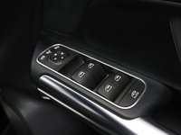 USED 2020 70 MERCEDES-BENZ GLA CLASS 2.0 GLA250 AMG Line (Executive) SUV 5dr Petrol 8G-DCT Euro 6 (s/s) (224 ps) PARKING PACKAGE | HEATED SEATS