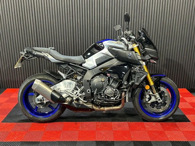 View our YAMAHA MT-10