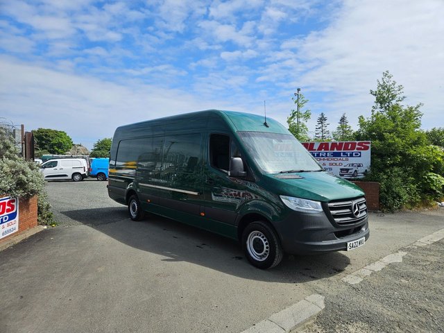 View our MERCEDES-BENZ SPRINTER