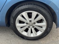 USED 2013 13 VOLKSWAGEN GOLF 1.4 TSI BlueMotion Tech SE Hatchback 5dr Petrol DSG Euro 5 (s/s) (122 ps) AUTO -- FULL SERVICE HISTORY -- &pound;35 TAX -- ADAPTIVE CRUISE -- SENSORS