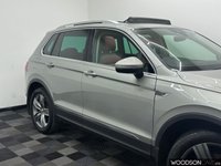 USED 2016 66 VOLKSWAGEN TIGUAN 2.0 TDI BlueMotion Tech SEL SUV 5dr Diesel DSG 4Motion Euro 6 (s/s) (150 ps) Pan Roof / Sat Nav / DAB Radio / Heated Seats / Head Up Display