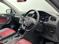 USED 2016 66 VOLKSWAGEN TIGUAN 2.0 TDI BlueMotion Tech SEL SUV 5dr Diesel DSG 4Motion Euro 6 (s/s) (150 ps) Pan Roof / Sat Nav / DAB Radio / Heated Seats / Head Up Display