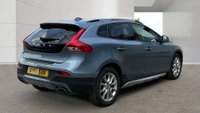 USED 2017 17 VOLVO V40 CROSS COUNTRY 2.0 D4 Pro Hatchback 5dr Diesel Manual Euro 6 (s/s) (190 ps) FULL HISTORY+11 STAMPS+SAT NAV