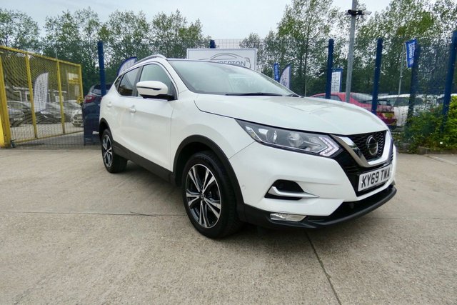 View our NISSAN QASHQAI