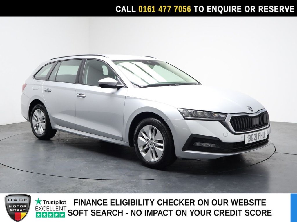2021 Skoda OCTAVIA exterior view