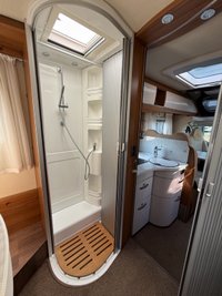 USED 2017 17 HYMER GOLDEN LIMITED 0.0L 