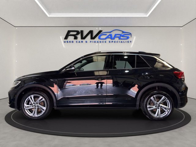 View our VOLKSWAGEN T-ROC