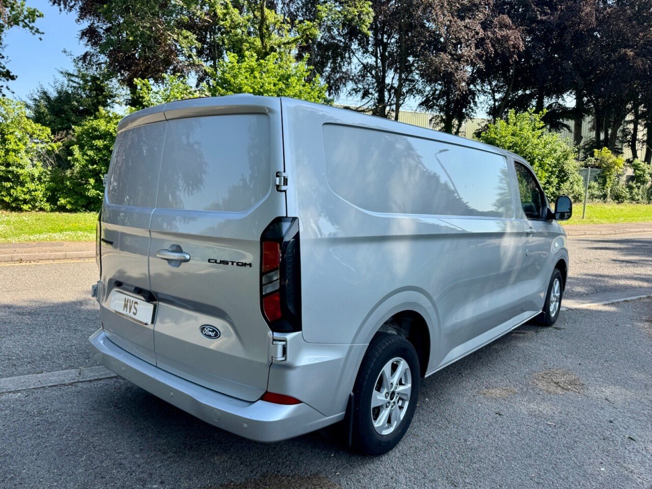 FORD TRANSIT CUSTOM 2025 2.0 300 ECOBLUE LIMITED PANEL VAN 5DR DIESEL MANUAL L2 H1...