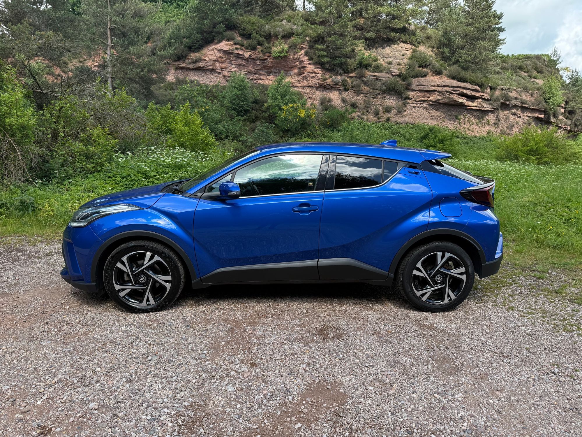 USED 2022 22 TOYOTA C-HR 1.8 VVT-h GPF Design SUV 5dr Petrol Hybrid CVT Euro 6 (s/s) (122 ps) 