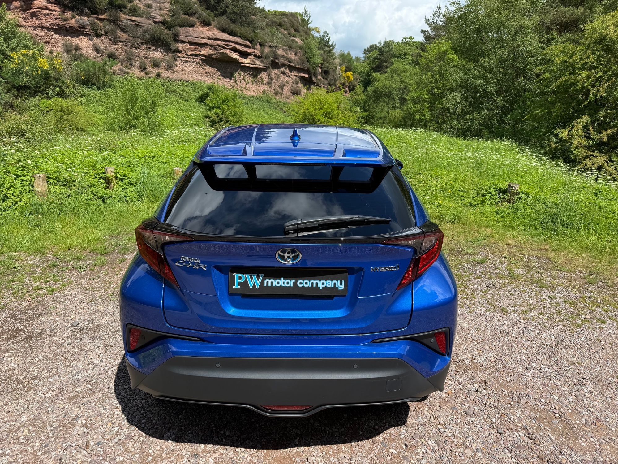 USED 2022 22 TOYOTA C-HR 1.8 VVT-h GPF Design SUV 5dr Petrol Hybrid CVT Euro 6 (s/s) (122 ps) 