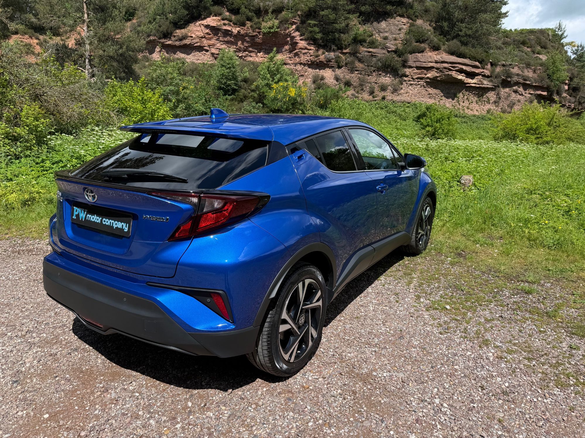 USED 2022 22 TOYOTA C-HR 1.8 VVT-h GPF Design SUV 5dr Petrol Hybrid CVT Euro 6 (s/s) (122 ps) 