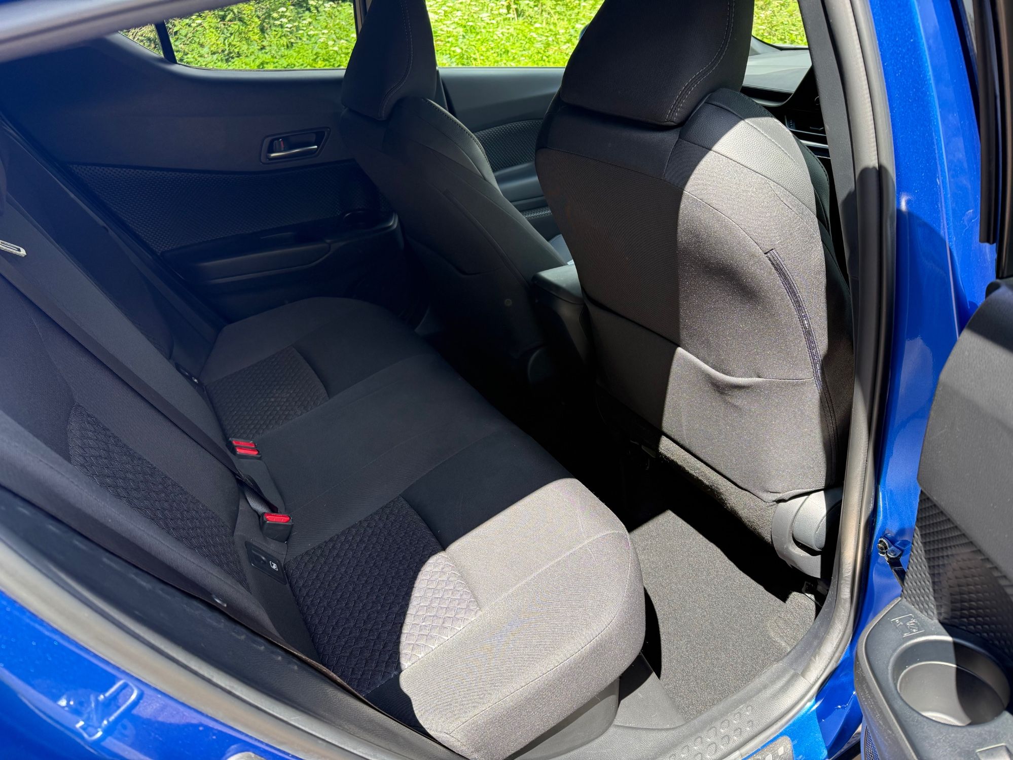 USED 2022 22 TOYOTA C-HR 1.8 VVT-h GPF Design SUV 5dr Petrol Hybrid CVT Euro 6 (s/s) (122 ps) 