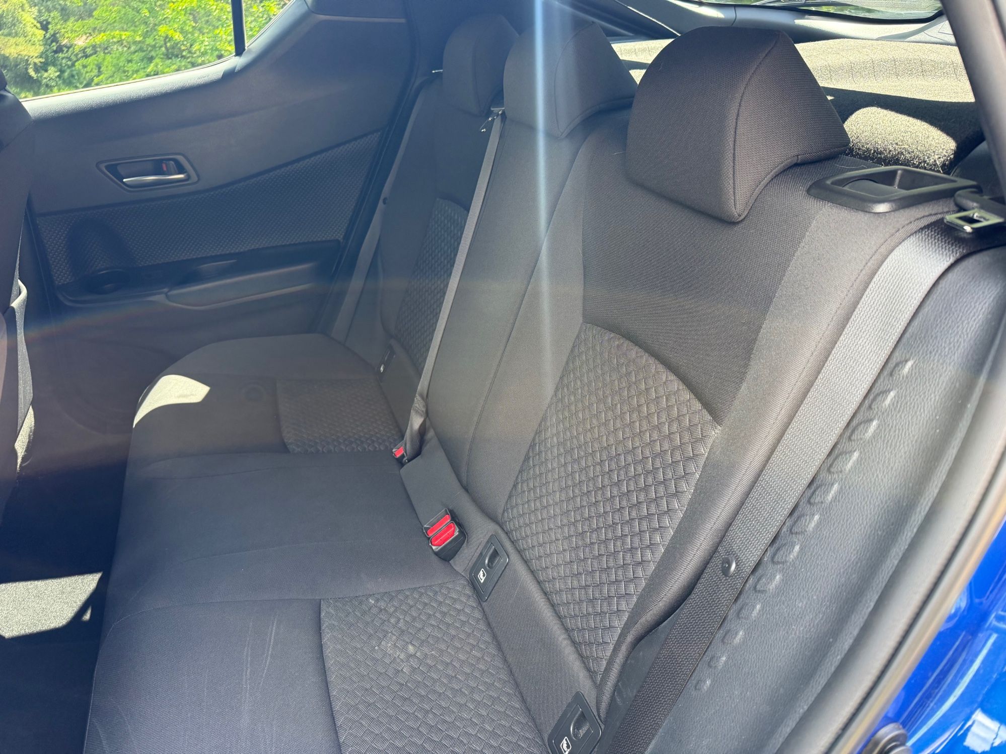 USED 2022 22 TOYOTA C-HR 1.8 VVT-h GPF Design SUV 5dr Petrol Hybrid CVT Euro 6 (s/s) (122 ps) 