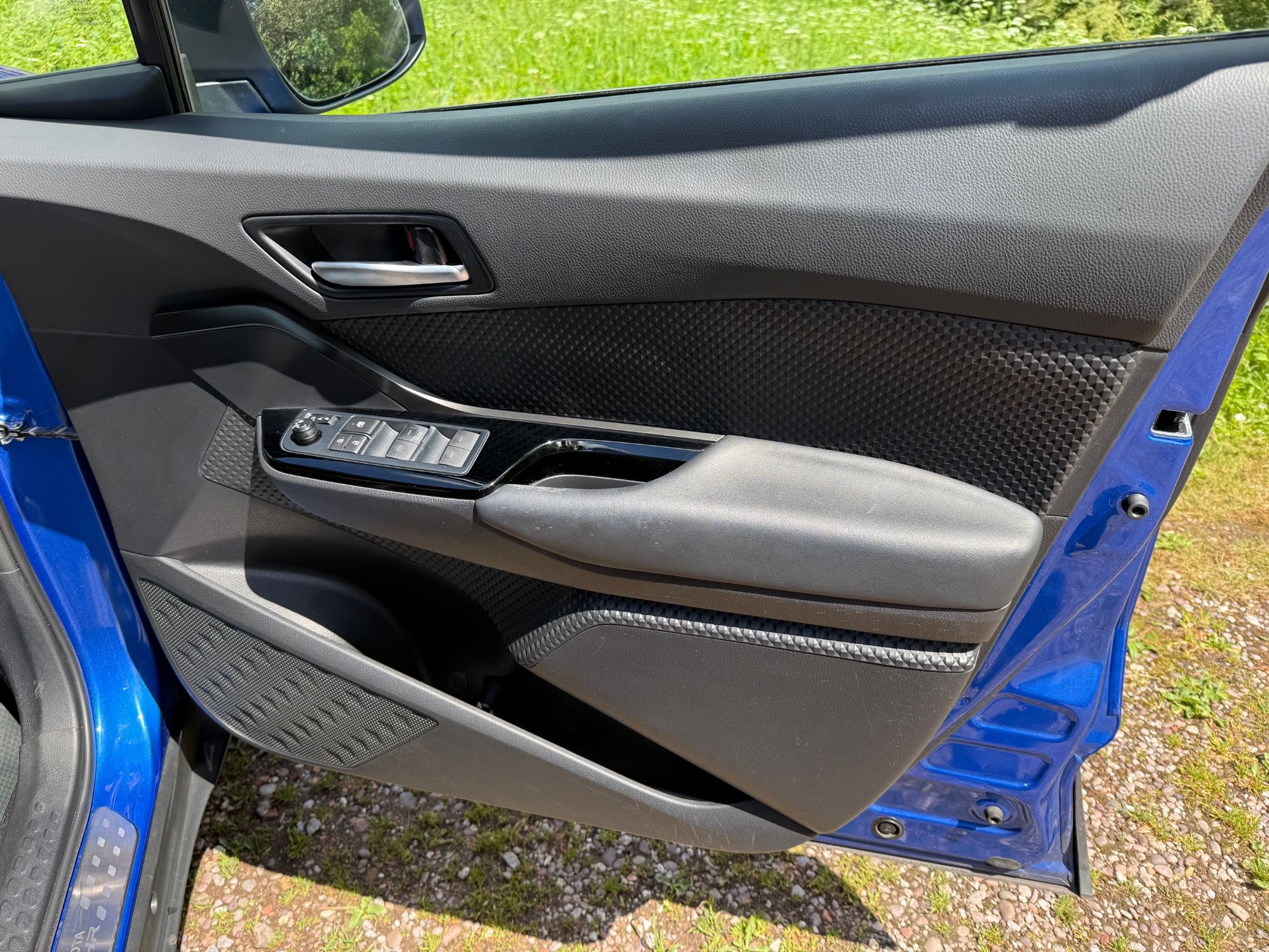 USED 2022 22 TOYOTA C-HR 1.8 VVT-h GPF Design SUV 5dr Petrol Hybrid CVT Euro 6 (s/s) (122 ps) 
