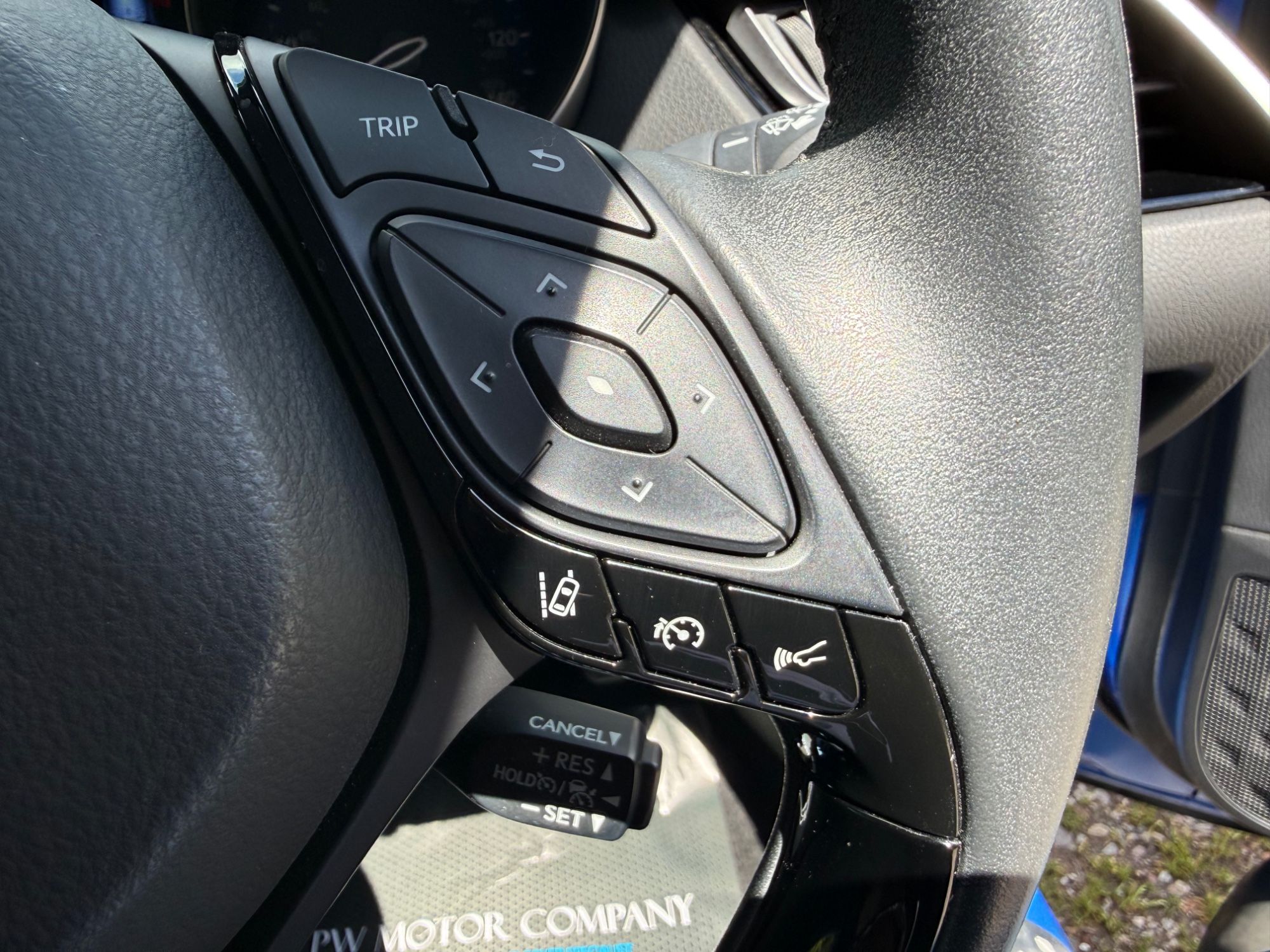 USED 2022 22 TOYOTA C-HR 1.8 VVT-h GPF Design SUV 5dr Petrol Hybrid CVT Euro 6 (s/s) (122 ps) 
