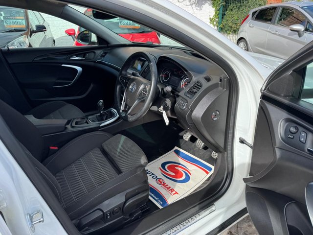 View our VAUXHALL INSIGNIA