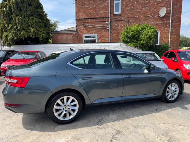 View our SKODA SUPERB