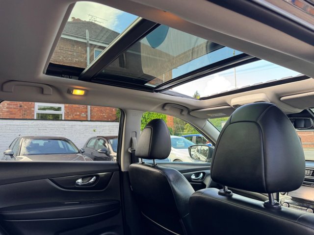 View our NISSAN X-TRAIL
