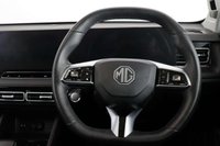 USED 2025 74 MG MG HS 1.5 T-GDI SE SUV 5dr Petrol DCT Euro 6 (s/s) (169 ps) 1 OWNER, SATNAV. REAR CAMERA