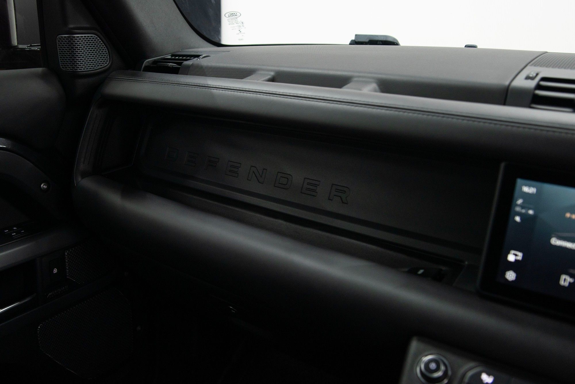 USED 2021 21 LAND ROVER DEFENDER 3.0 P400 MHEV X  