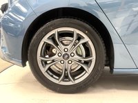 USED 2019 19 FORD FOCUS 1.5 EcoBlue ST-Line Hatchback 5dr Diesel Manual Euro 6 (s/s) (120 ps) Attractive Chrome Blue Focus with SATNAV, Privacy Glass, Rock Metal Alloys, Parking Sensors & 65000 Miles, Great Service History