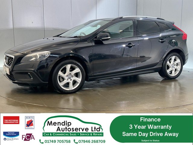 View our VOLVO V40 CROSS COUNTRY