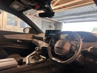 USED 2022 PEUGEOT 3008 1.2 PureTech GT SUV 5dr Petrol Manual Euro 6 (s/s) (130 ps)1 OWNER FROM NEW+FSH+HALF LEATHER SEATS+PARK CONTROL+NAV+PRIVACY+CLIMATE+CRUISE+BLUETOOTH+MEDIA+APPS+18