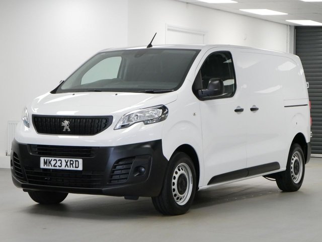 View our Peugeot Expert 1.5 BLUEHDI 100 BHP PROESSIONAL 6DR PREMIUM PLUS + 