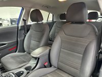 USED 2018 68 HYUNDAI IONIQ 1.6 h-GDi GPF Premium Hatchback 5dr Petrol Hybrid DCT Euro 6 (s/s) (141 ps) Premium Hybrid Spec
