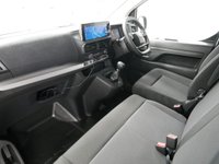 USED 2025 75 VAUXHALL VIVARO XL 1.5 TURBO D 120 BHP LONG PRIME EDITION 6 DOOR NEW MODEL | XL LONG | AIR CON | CARPLAY