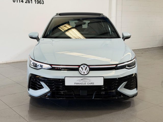 View our VOLKSWAGEN GOLF