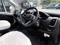 USED 2025 25 PILOTE EVIDENCE 690 - 4 Belt - 4 Berth - Electric Drop Down Bed - End Washroom 