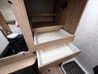 USED 2025 25 PILOTE EVIDENCE 690 - 4 Belt - 4 Berth - Electric Drop Down Bed - End Washroom 