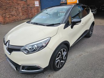 View our RENAULT CAPTUR