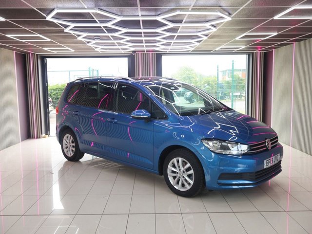 View our VOLKSWAGEN TOURAN