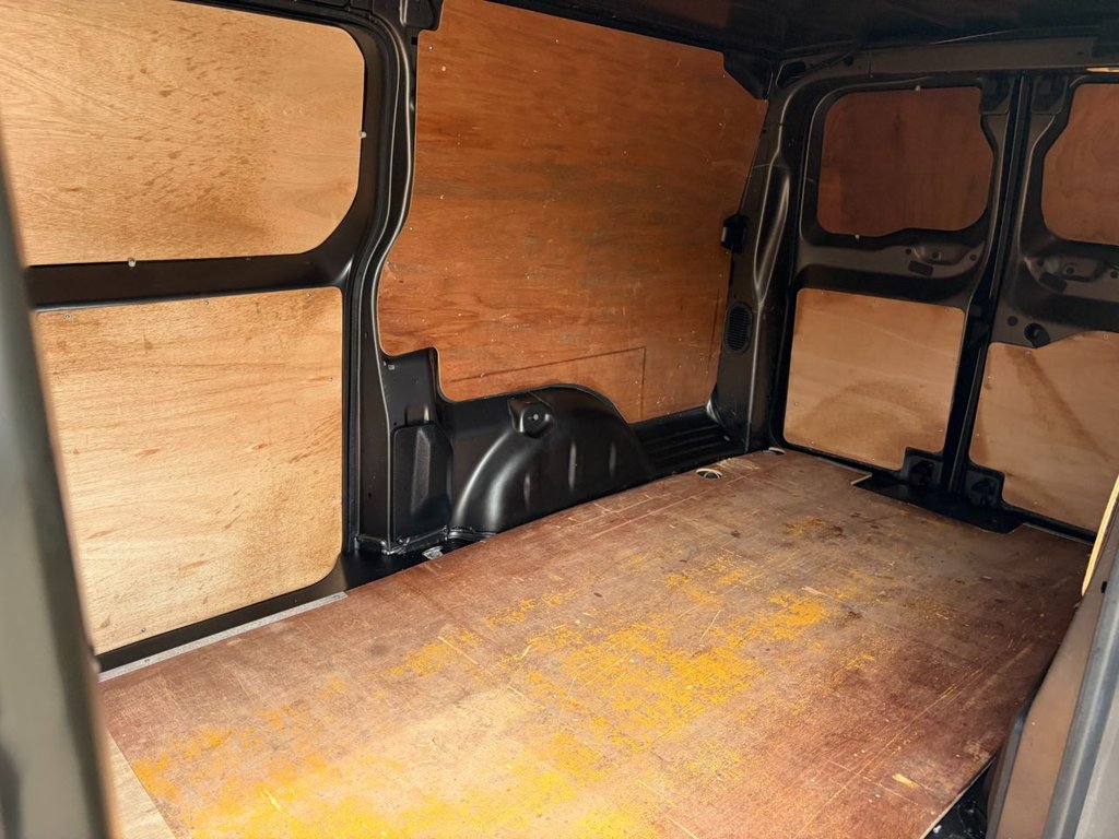 USED 2020 69 VAUXHALL VIVARO 3100 DYNAMIC 2.0TurboD EU6 S/S L2 H1 120ps *TWIN SLD*AIRCON*SENSORS*E/PACK*AUTO LIGHTS AND WIPERS* EU6-A/C-SENSORS-E/P-L2-6 DOORS
