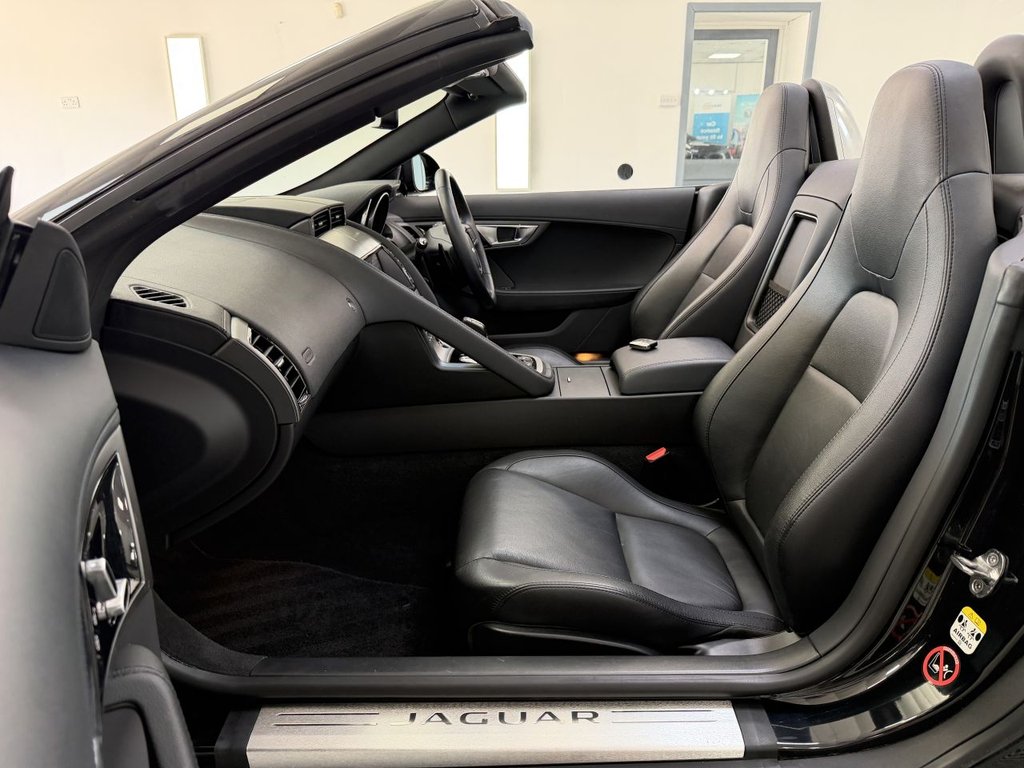 USED 2014 F JAGUAR F-TYPE 3.0 V6 Convertible 2dr Petrol Auto Euro 5 (s/s) (340 ps) 