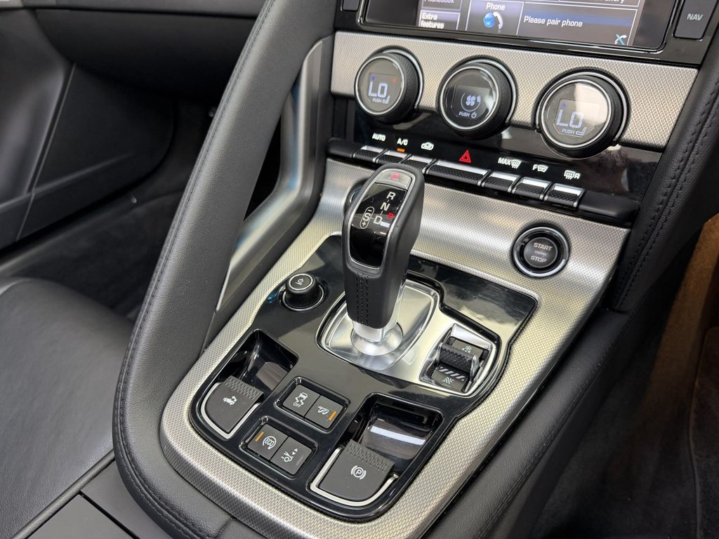 USED 2014 F JAGUAR F-TYPE 3.0 V6 Convertible 2dr Petrol Auto Euro 5 (s/s) (340 ps) 
