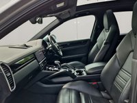 USED 2019 69 PORSCHE CAYENNE 3.0T V6 GPF 5dr TiptronicS 4WD ** Over &pound;17000 of Options + Balance of Porsche Warranty **