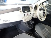 USED 2017 17 FIAT 500 1.2 Lounge Hatchback 3dr Petrol Manual Euro 6 (s/s) (69 bhp) FULL SERVICE HISTORY + PANORAMIC GLASS SUNROOF + BLUETOOTH MEDIA STREAMING + APPS CONTROL + DAB DIGITAL RADIO + TOUCH SCREEN MEDIA DISPLAY + CRUISE CONTROL + LED DAY TIME RUNNING LIGHTS + LEATHER MULTI FUNCTIONAL STEERING WHEEL + ECO STOP START SYSTEM + CLIMATE CONTROL + AIR CONDITIONING + 15 INCH ALLOY WHEELS + ELECTRIC DOOR MIRRORS + 60/40 FOLDING REAR SEATS.....