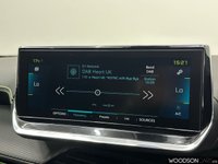 USED 2021 21 PEUGEOT E-2008 50kWh GT SUV 5dr Electric Auto (136 ps) Sat Nav / DAB Radio / Wireless Car Charger / Apple Car Play / Reverse Camera