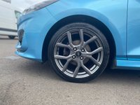 USED 2022 71 FORD FIESTA 1.0T EcoBoost MHEV ST-Line Hatchback 5dr Petrol Hybrid Manual Euro 6 (s/s) (125 ps) A LOVELY VEHICLE, JUST ON SITE+JUST 1 FORMER KEEPER+SERVICE HISTORY+SATELLITE NAVIGATION+PARK ASSIST+AIR CONDITIONING+17 INCH ALLOY WHEELS+CALL TODAY TO SPEAK WITH OUR EXPERIENCED SALES ADVISORS AND SECURE A VIEWING+READY TO DRIVE AWAY TODAY!!!!!!!!!!!!!!!!!!!!!