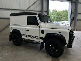 2014 LAND ROVER DEFENDER