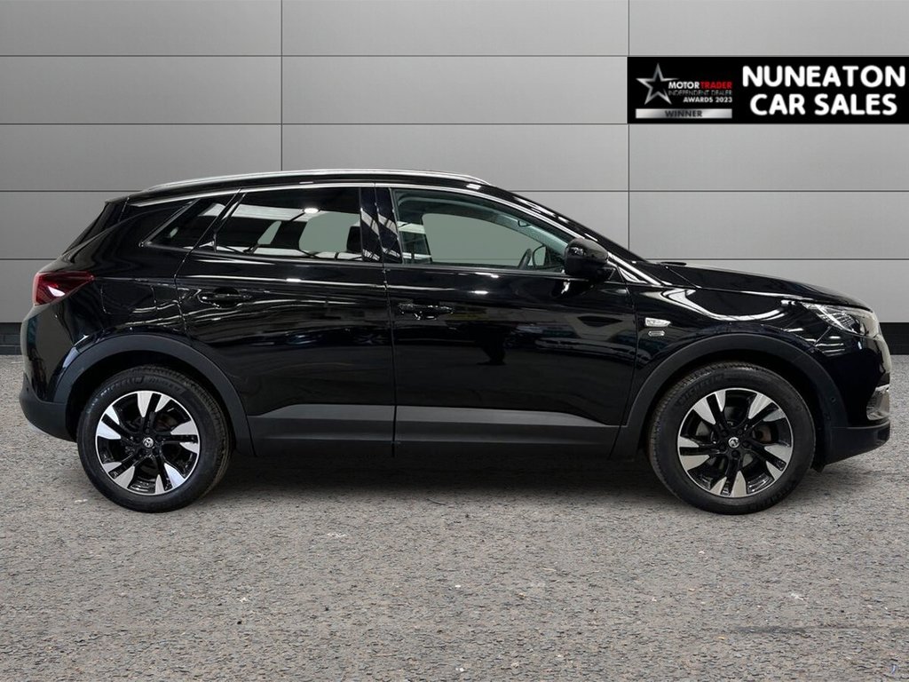 USED 2021 21 VAUXHALL GRANDLAND X 1.2 Turbo Griffin Edition SUV 5dr Petrol Manual Euro 6 (s/s) (130 ps) APPLE CAR PLAY AND ANDROID AUTO