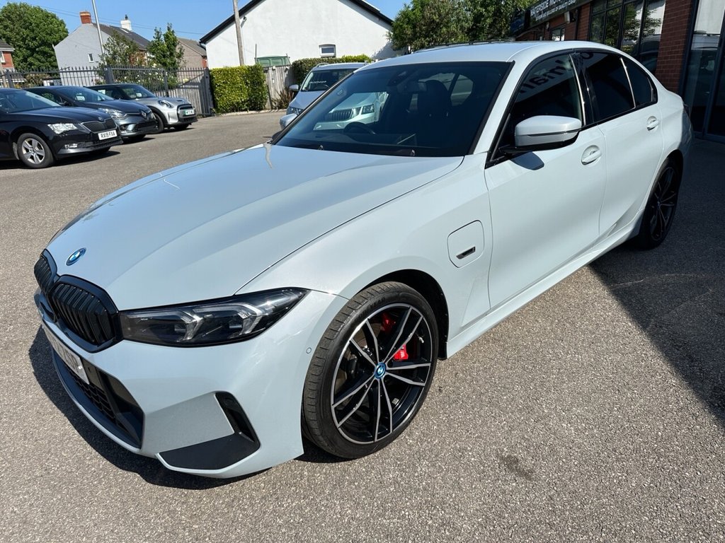 USED 2023 72 BMW 3 SERIES 2.0 330e 12kWh M Sport Saloon 4dr Petrol Plug-in Hybrid Auto Euro 6 (s/s) (292 ps) Huge Spec FSH Best Colour Ex Cond