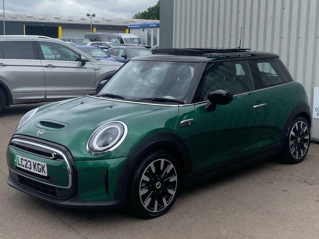 USED 2023 23 MINI Electric Hatch Cooper SE 32.6kWh Level 3 Hatchback 3dr Electric Auto (184 ps) 