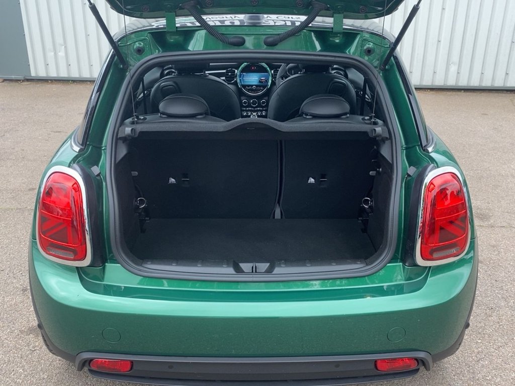 USED 2023 23 MINI Electric Hatch Cooper SE 32.6kWh Level 3 Hatchback 3dr Electric Auto (184 ps) 