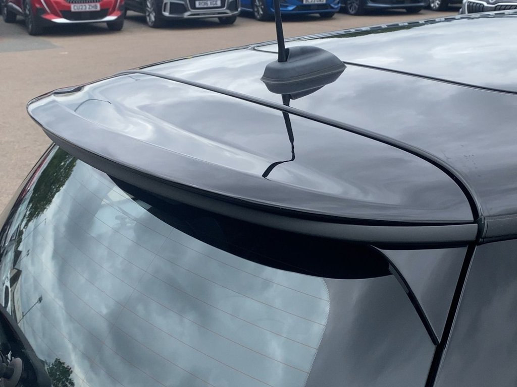 USED 2023 23 MINI Electric Hatch Cooper SE 32.6kWh Level 3 Hatchback 3dr Electric Auto (184 ps) 
