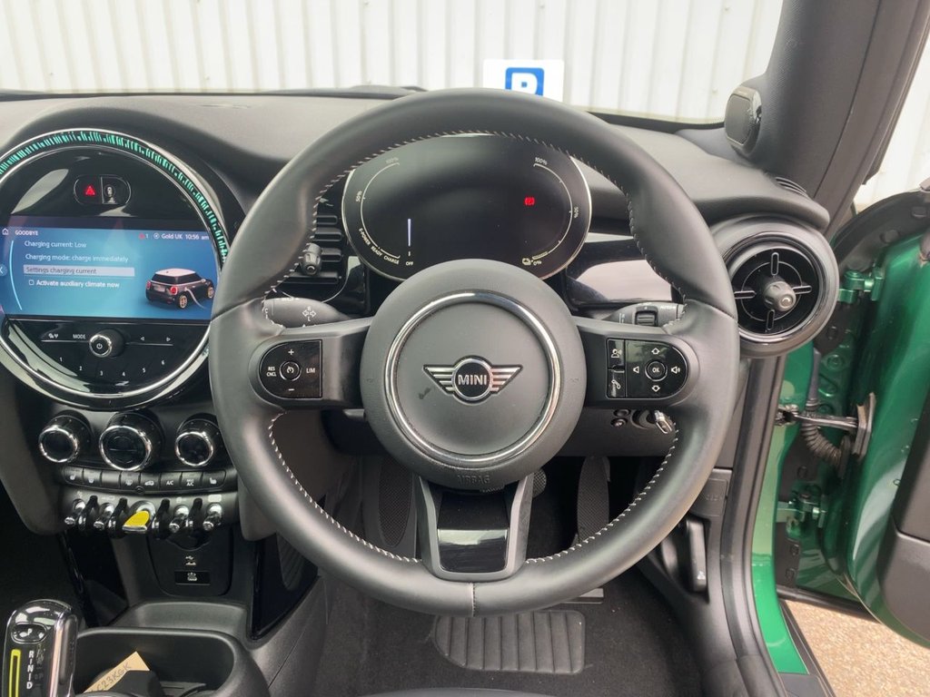 USED 2023 23 MINI Electric Hatch Cooper SE 32.6kWh Level 3 Hatchback 3dr Electric Auto (184 ps) 