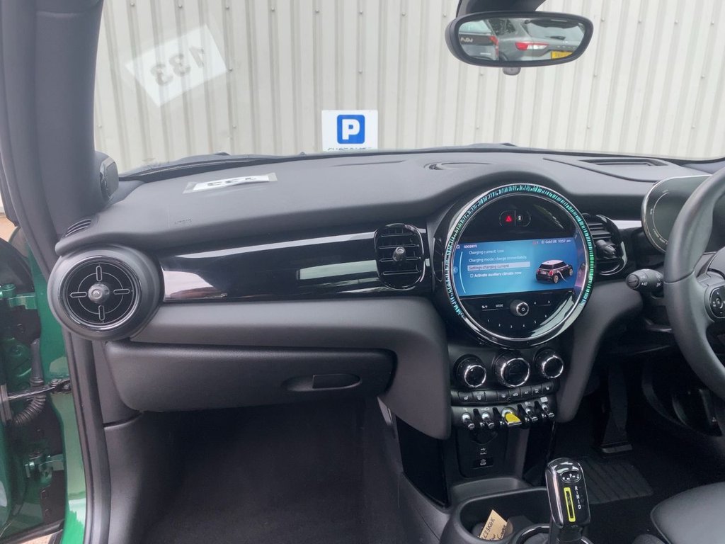 USED 2023 23 MINI Electric Hatch Cooper SE 32.6kWh Level 3 Hatchback 3dr Electric Auto (184 ps) 